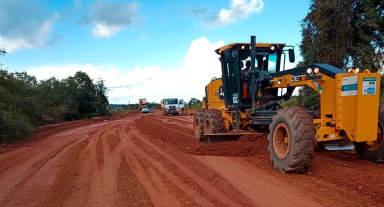 Governo de RO realiza manutenção com serviços de revestimento primário de tubos metálicos na RO-495 - News Rondônia