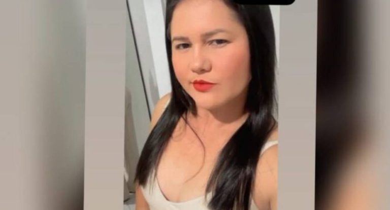 Professora de 38 anos morre após colisão entre motoneta e caminhão