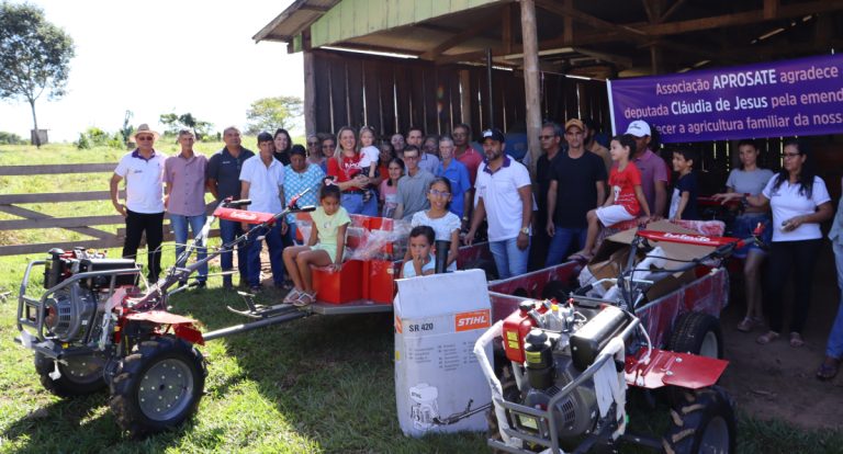 Emenda da deputada Cláudia de Jesus garante compra de equipamentos agrícolas para associação de Ji-Paraná - News Rondônia