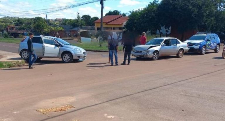 Colisão entre carros sem feridos é registrada em Rondônia