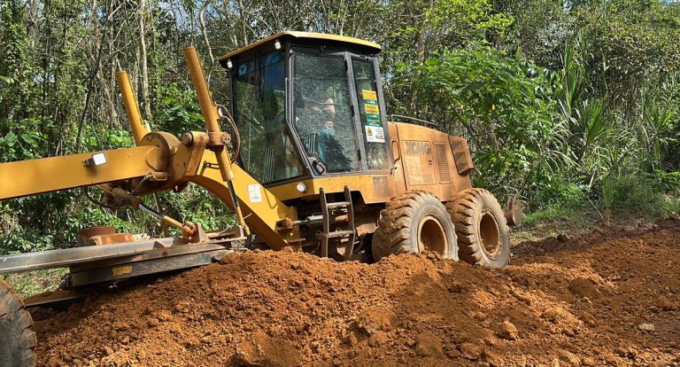 Prefeitura intensifica recuperação de ramais afetados pela cheia do rio Madeira - News Rondônia