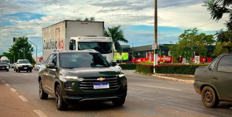 Prazo para licenciamento anual de veículos com placa final 6 vai até 30 de junho