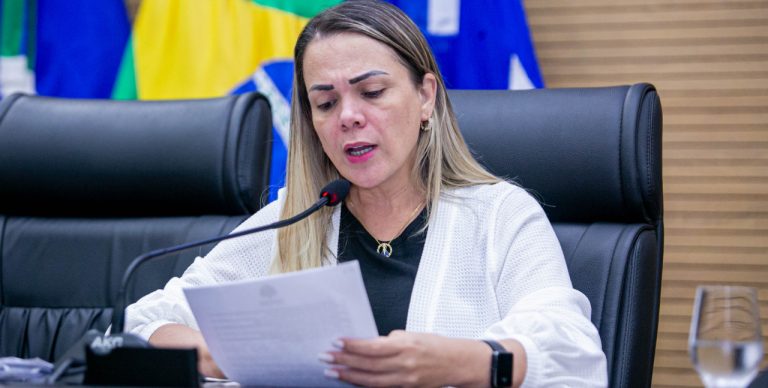 Governo de Rondônia acolhe proposta de Cláudia de Jesus sobre servidores da Caerd - News Rondônia