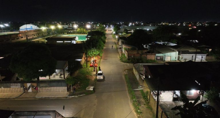 Em menos de 72 horas, Emdur restaura iluminação na rua Alba, no bairro Cuniã - News Rondônia