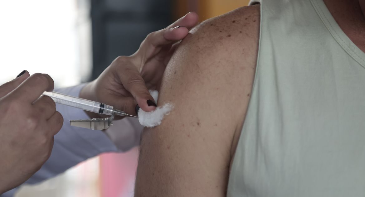 Fiocruz alerta para aumento de 91% nos casos de síndrome respiratória aguda em 2025