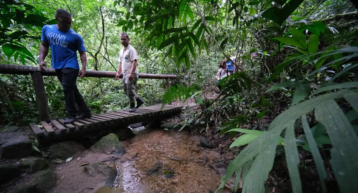 Morte de brasileira em vulcão na Indonésia acende alerta para segurança no turismo de aventura