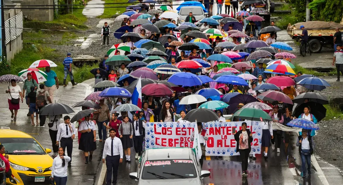 Panamá enfrenta onda de protestos e repressão por reforma da previdência e crise social