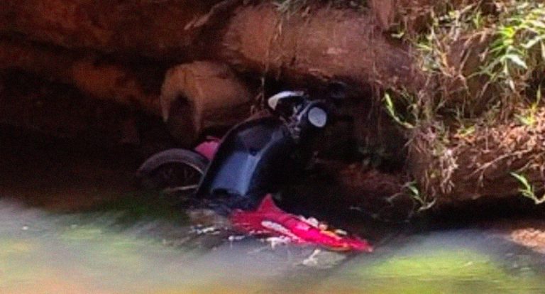 Motociclista cai em rio e morre afogado em Rondônia - News Rondônia