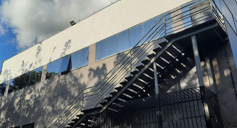 UNIR: Estudantes se unem em manifestação para exigir melhorias no restaurante universitário - News Rondônia