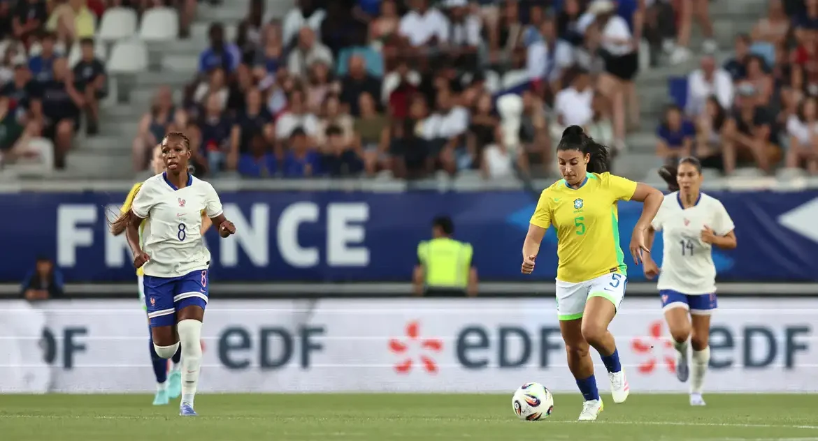 Brasil perde no último amistoso antes da estreia na Copa América feminina