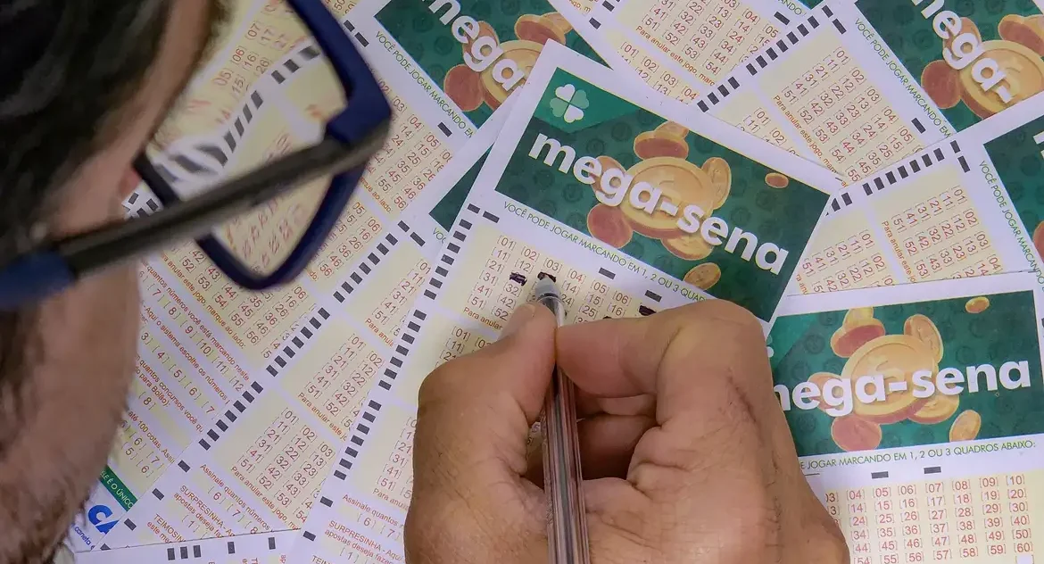 Mega-Sena deste sábado pode pagar prêmio de R$ 45 milhões