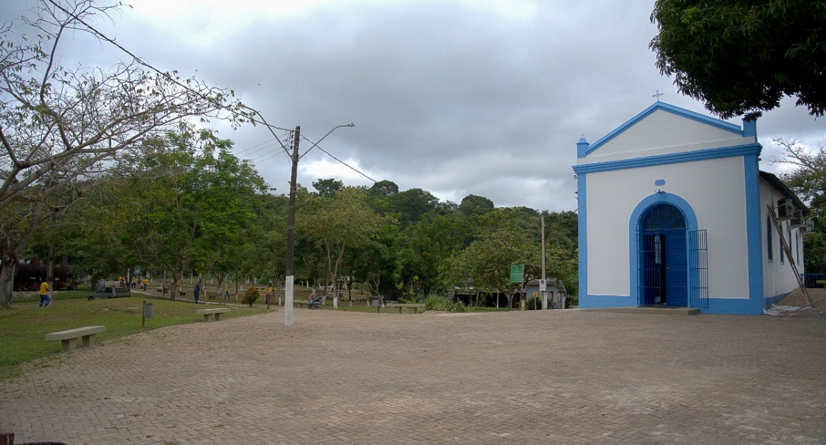Igreja de Santo Antônio passa por limpeza e se organiza para o arraial do dia 13