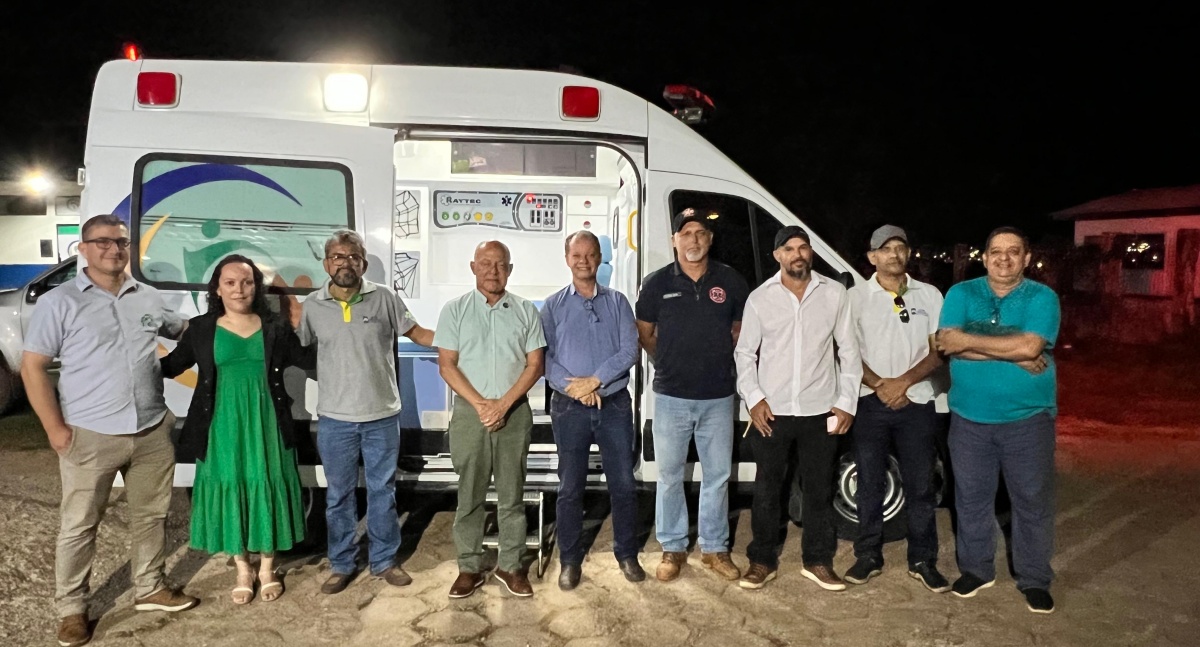 Deputado Coronel Chrisóstomo participa de entrega simbólica de ambulância ao Hospital Municipal de Colorado do Oeste 