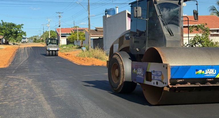 Prefeitura de Jaru conclui asfaltamento em trecho da rua Francisco Pantoja, no setor 06 - News Rondônia