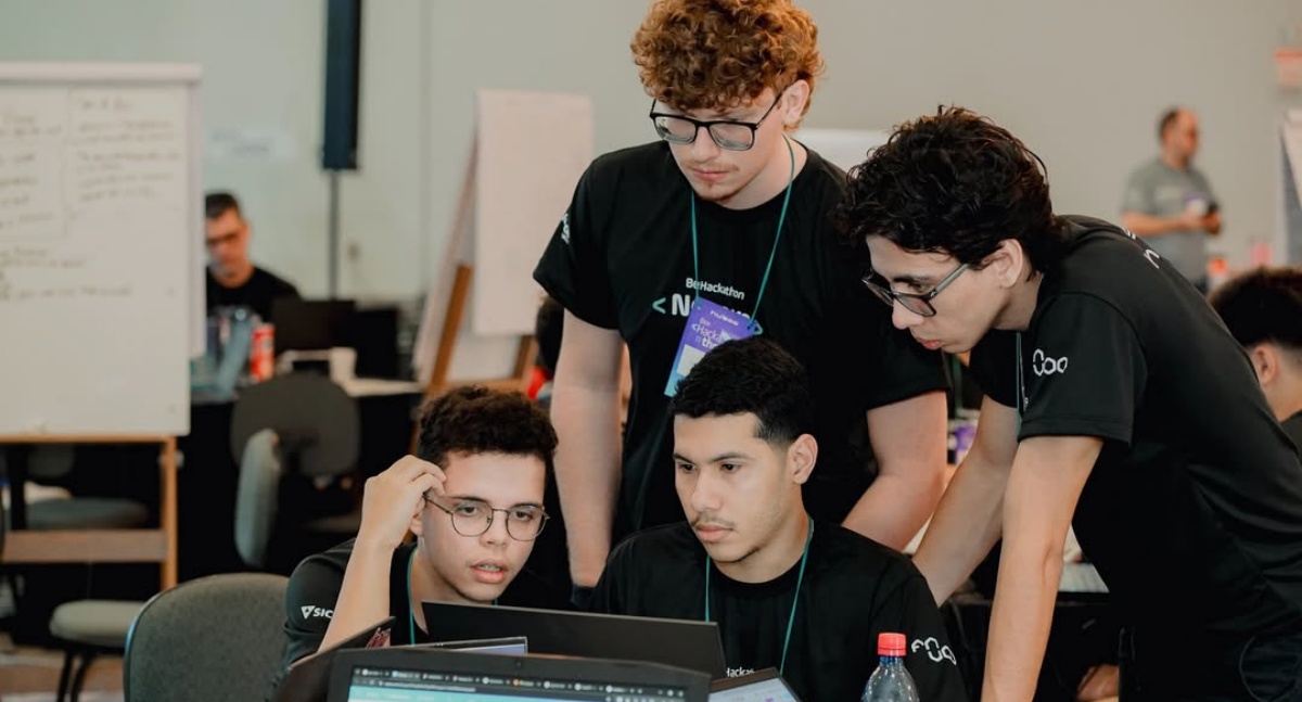 Bee Hackathon reúne profissionais em Vilhena; equipe da Dotum Software House apresentou solução que aproxima o cidadão e o município