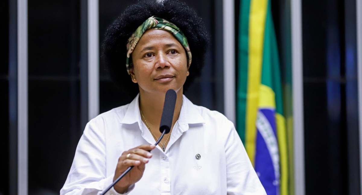 Sílvia Cristina celebra o fim da exigência de revisão pericial para aposentados e beneficiários do BPC