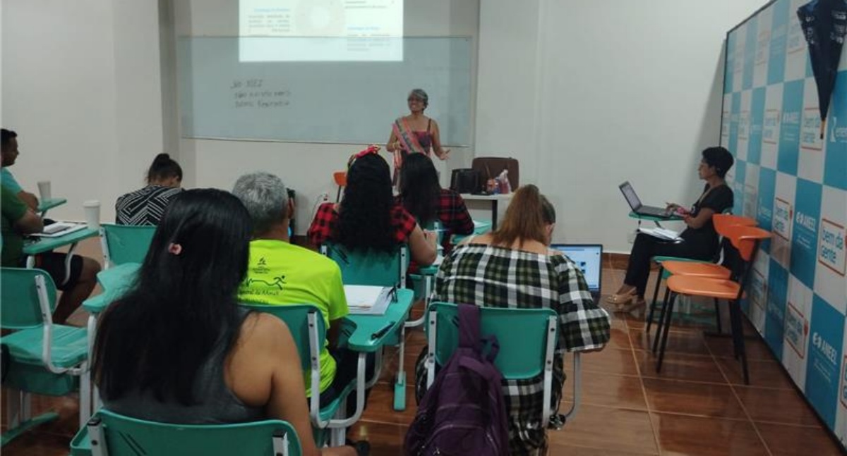 Moradores do Jardim Santana concluem curso de empreendedorismo do programa “Bem da Gente”