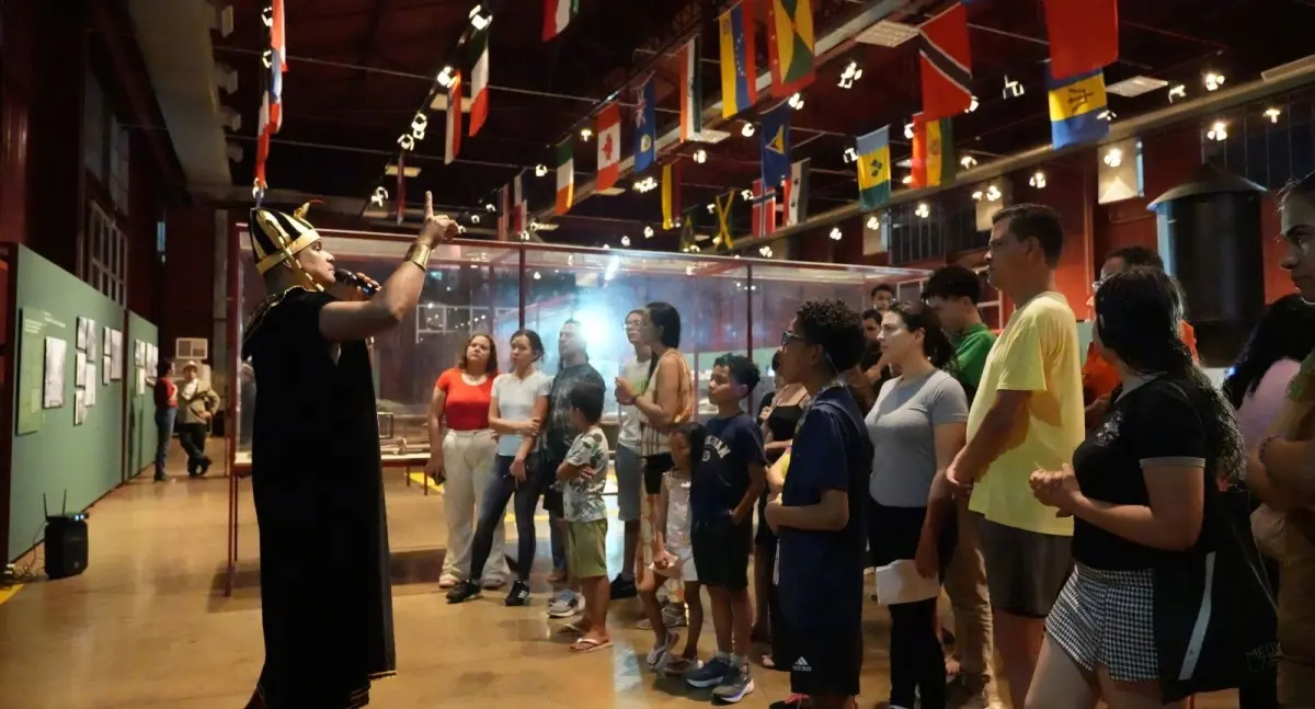 Evento Uma Noite no Museu atrai o público com cultura, história e emoção na Estrada de Ferro Madeira-Mamoré