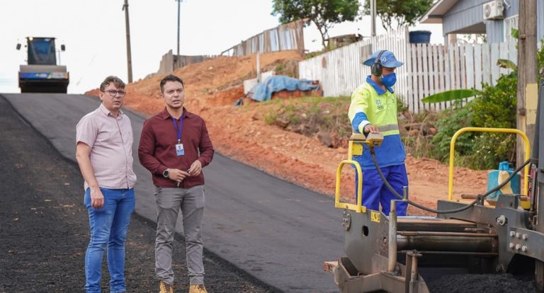 Prefeitura de Jaru conclui pavimentação em mais um trecho da Rua Francisco Pantoja no setor 06