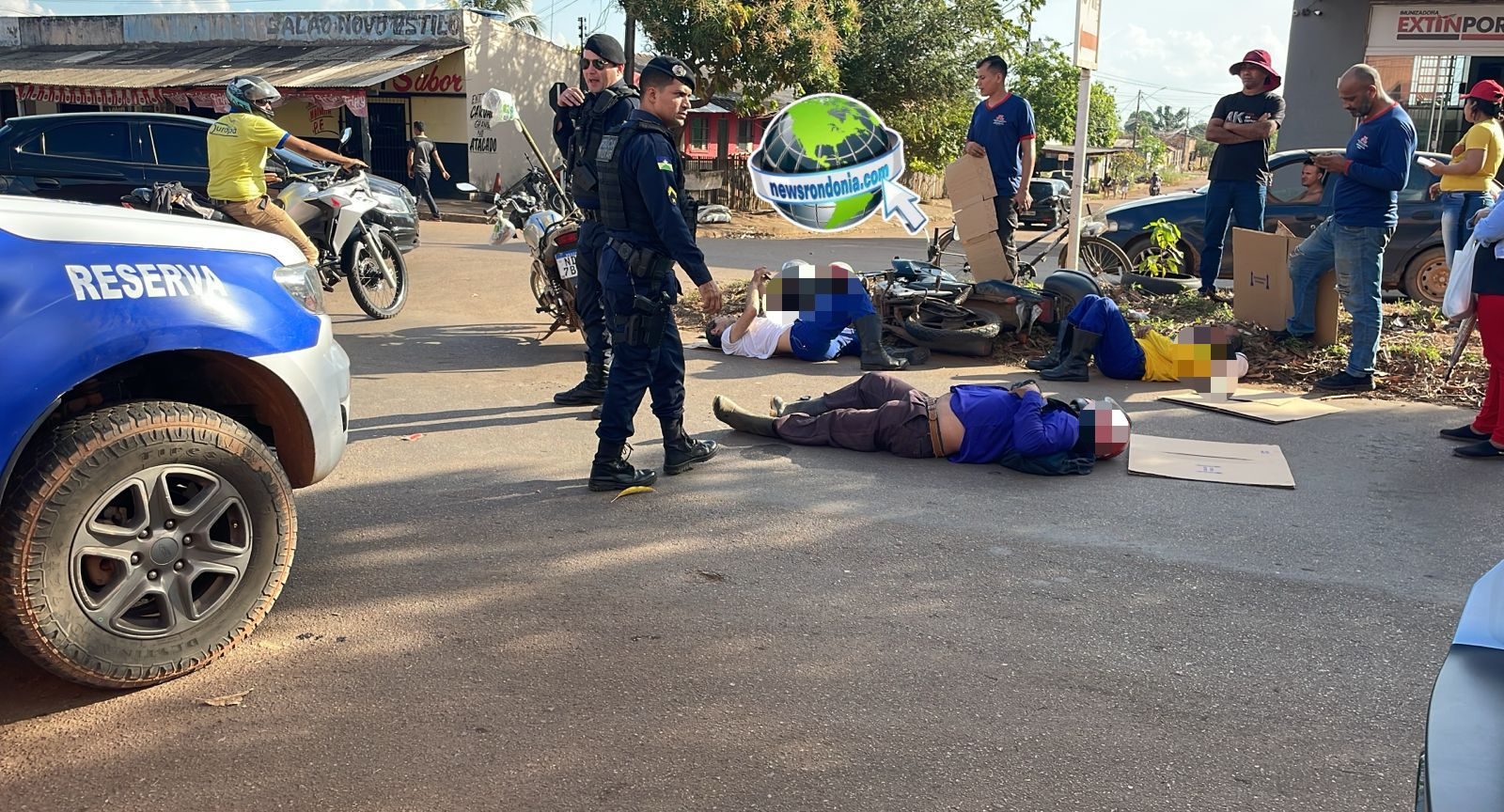 Grave batida entre duas motos é registrada na zona leste