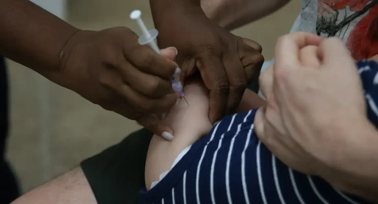 Casos de Síndrome Respiratória Grave por Influenza A e VSR seguem em alta no Brasil, alerta Fiocruz
