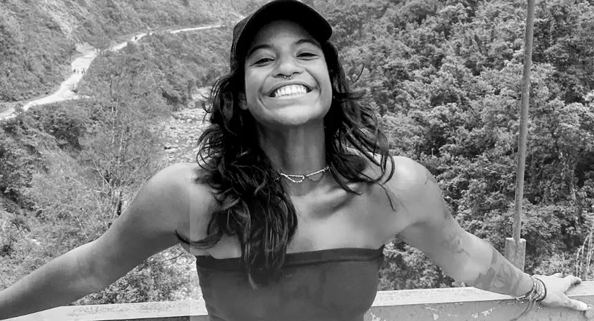 Socorristas voluntários que trabalharam no resgate homenageiam Juliana