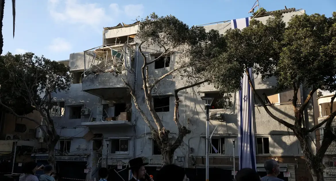 Israel e Irã declaram vitória mútua e EUA reafirmam cessar-fogo após conflito de 12 dias