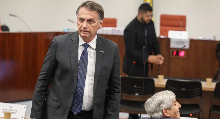 Jair Bolsonaro depõe ao STF e nega participação em trama golpista e conhecimento de minuta contra Eleições