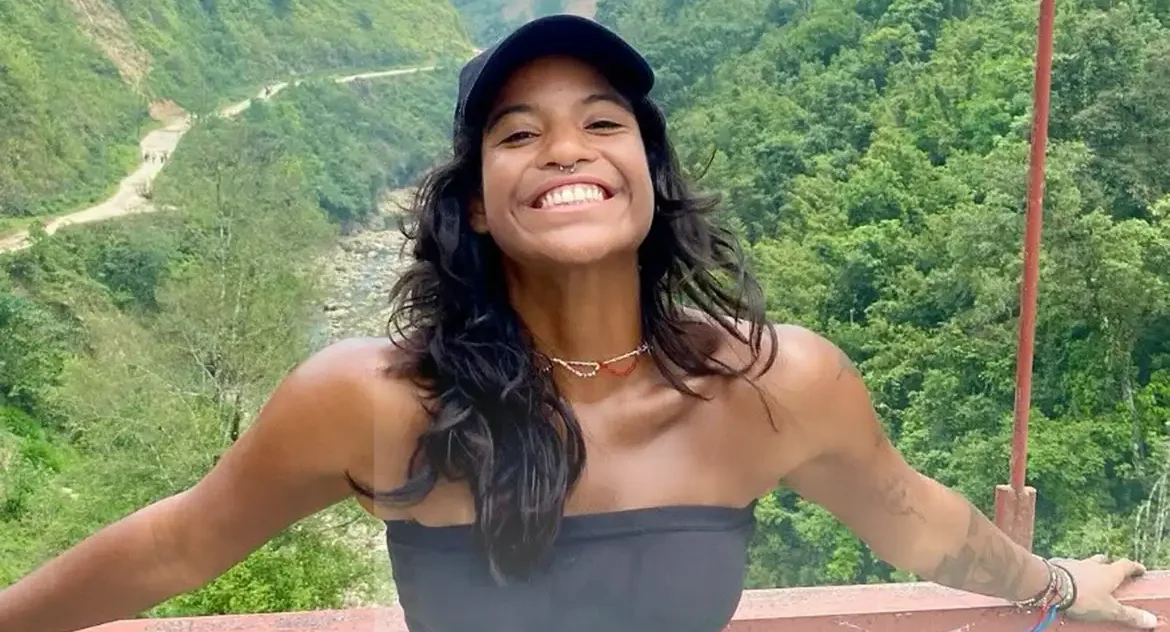 Brasileira ferida em Vulcão na Indonésia aguarda resgate em cratera