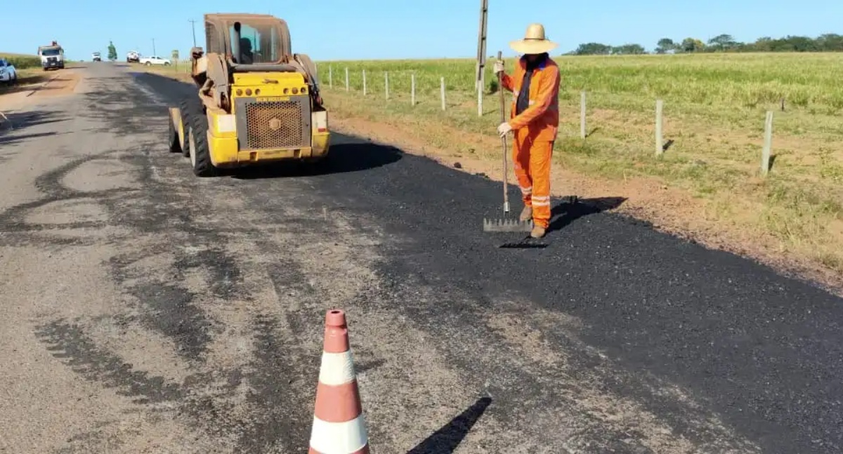 Governo de RO realiza aplicação de micro revestimento asfáltico na Rodovia-370