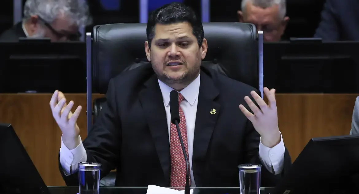 Congresso instala CPMI para investigar fraudes em descontos de aposentadorias do INSS
