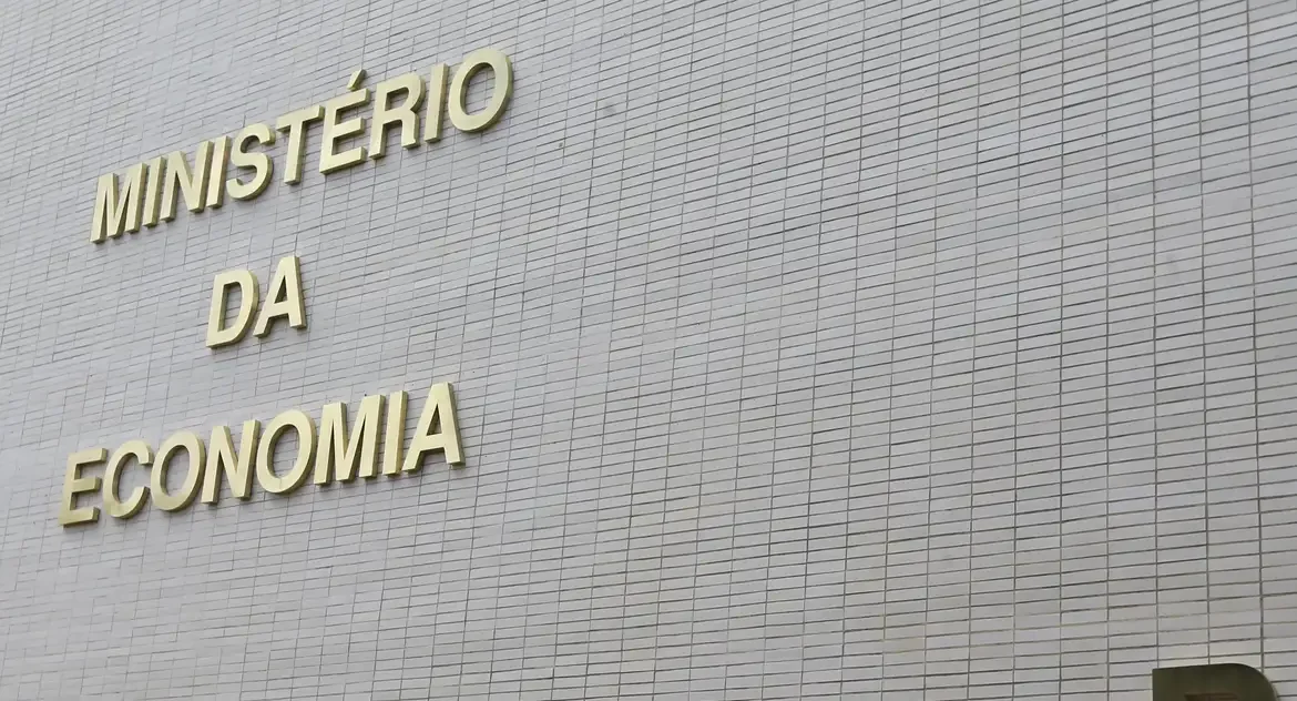 MP de compensação do IOF preveja corte de R$ 4,28 bilhões em gastos obrigatórios em 2025