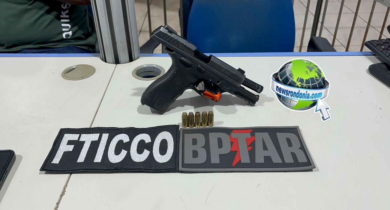 BPTAR prende trio do CV com arma antes de fazer ataque contra rivais em condomínio na leste