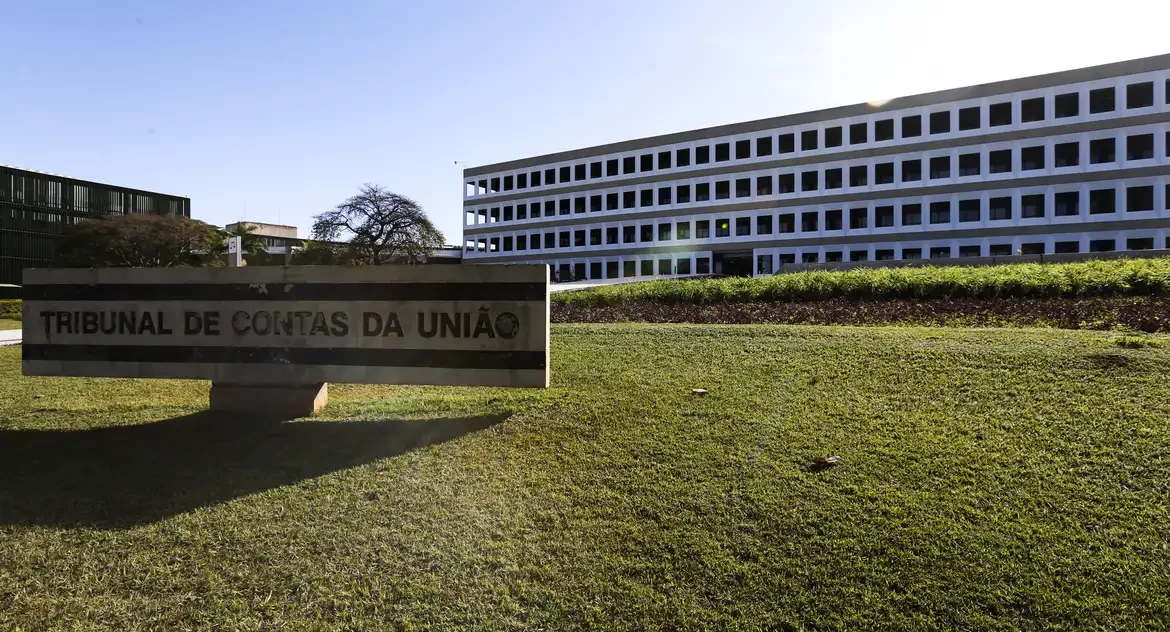 TCU aprova contas de Lula de 2024 com ressalvas e aponta preocupações com renúncias fiscais e gastos previdenciários