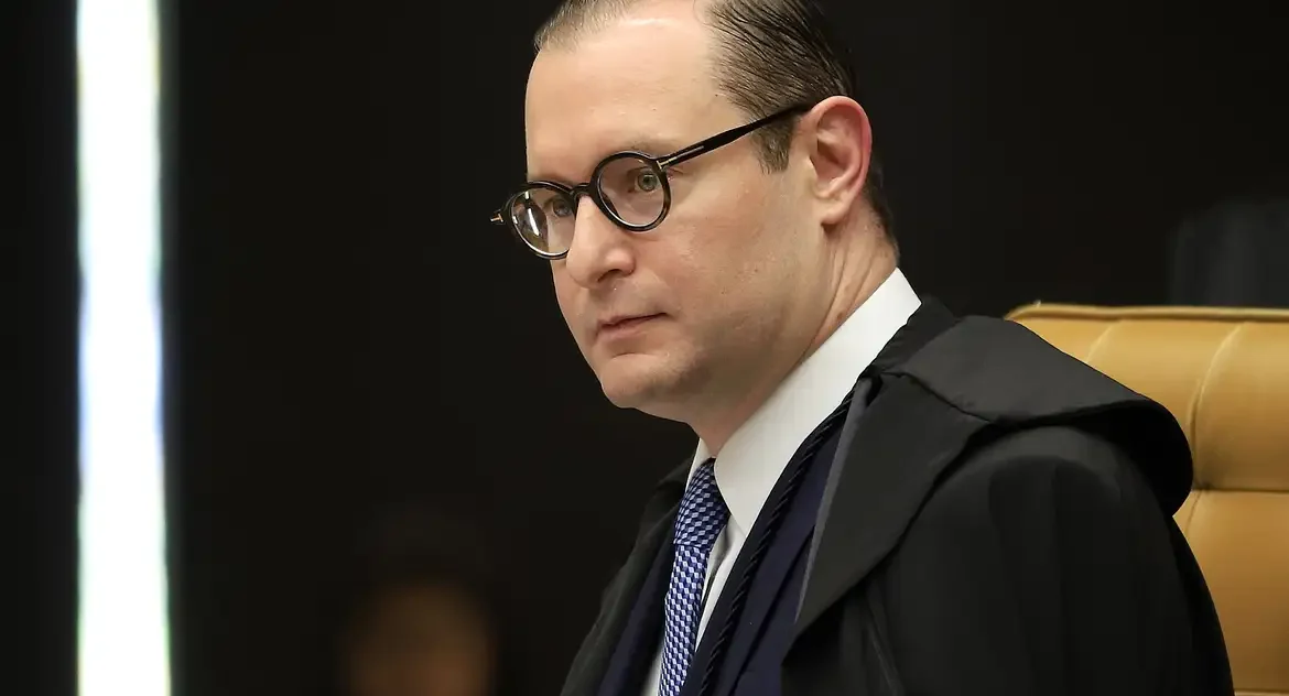 STF: Voto de Zanin amplia placar para 5 a 1 a favor da responsabilização de redes sociais por posts ilegais