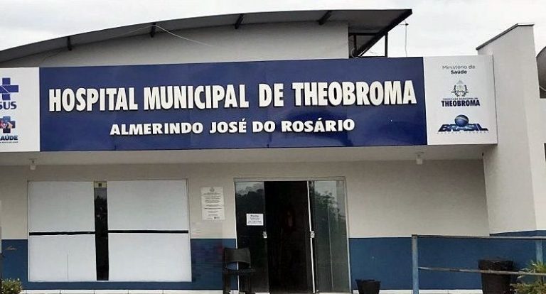 Buraco na RO-464 causa acidente e deixa motociclista com fratura na clavícula