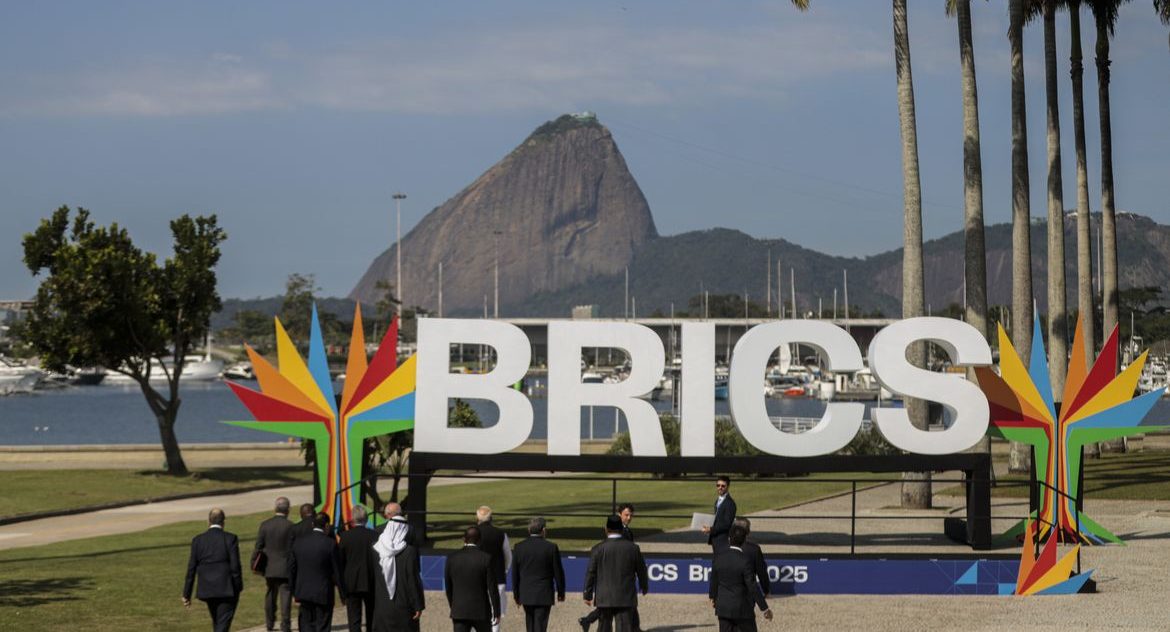 BRICS pede reforma da ONU e Instituições Financeiras Globais em declaração final da Cúpula no Rio