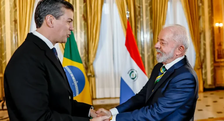 Presidentes de Brasil e Paraguai conversam sobre Abin e acordo de Itaipu