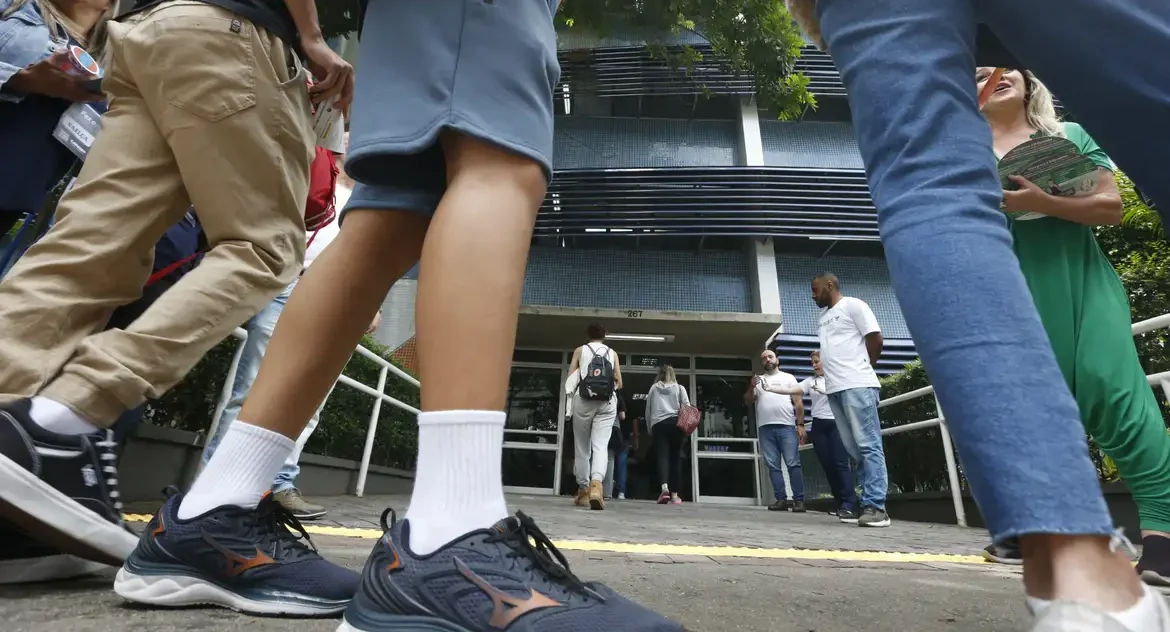 Alckmin sanciona lei que aumenta penas para crimes cometidos em instituições de ensino
