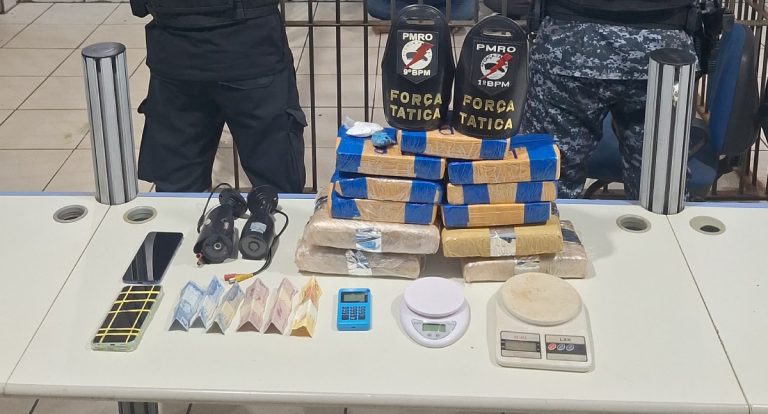 PM apreende 11 kg de drogas e prende trio em Porto Velho Operação integrada da PM resulta na apreensão de entorpecentes e desarticula ponto ativo de tráfico no bairro Floresta - News Rondônia