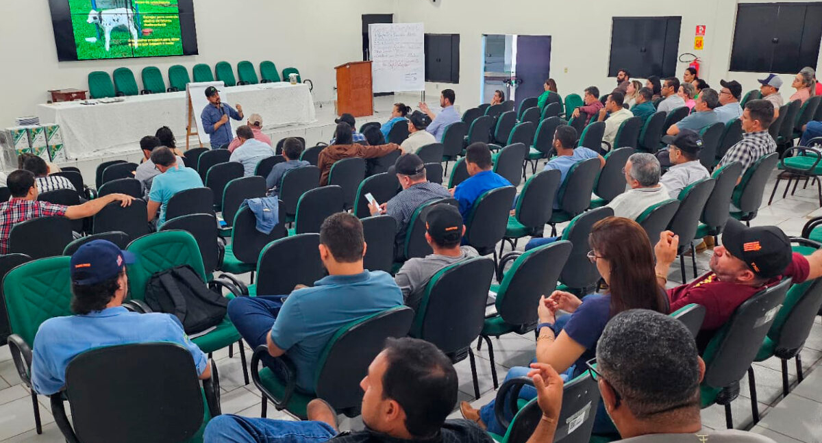 Governo de Rondônia capacita técnicos em manejo de gado leiteiro com foco em tecnologia e sustentabilidade
