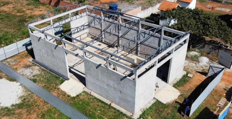 Obras da fábrica de bloquetes são retomadas em Nova Califórnia após atuação de Márcio Pacele