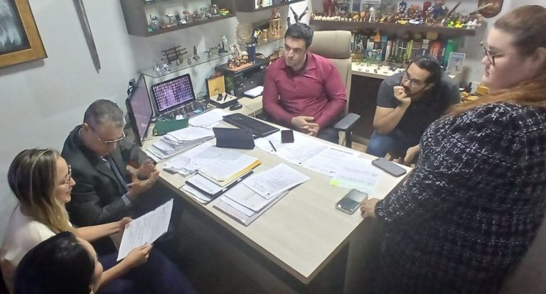 SINFAR volta a negociar equiparação salarial para farmacêuticos hospitalares em Rondônia - News Rondônia