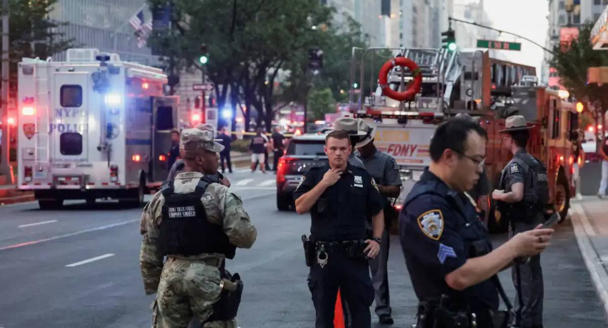 Atirador deixa quatro mortos em Nova York e culpa a NFL em bilhete