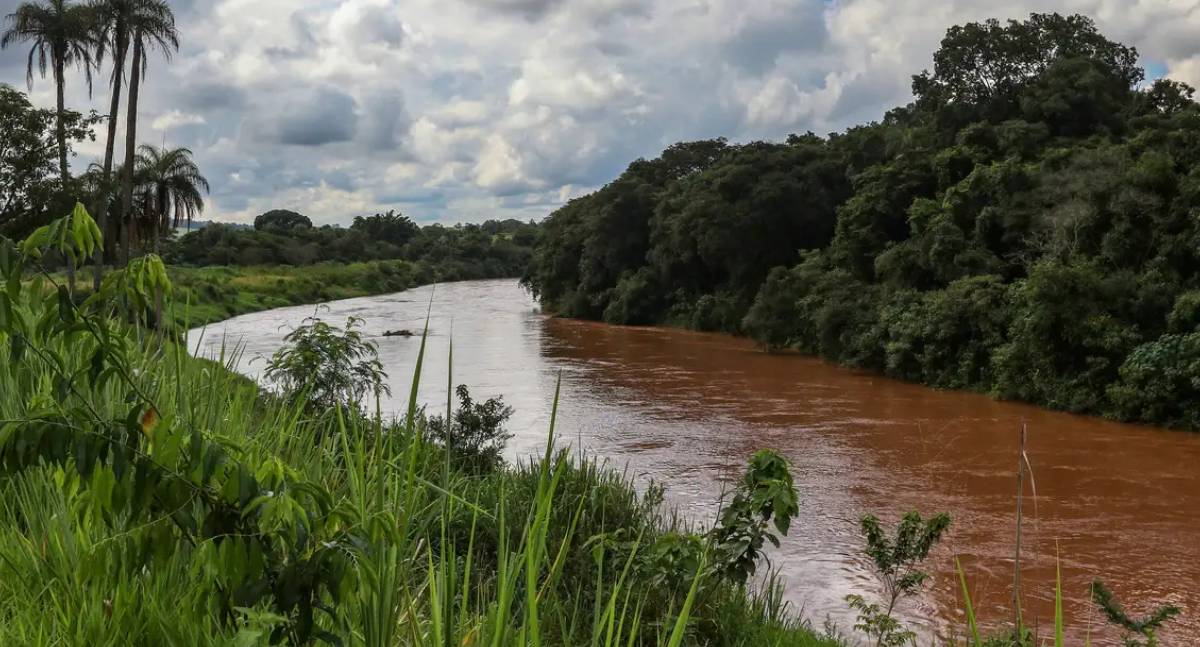 Aumenta risco em barragem de rejeitos, e Brumadinho iniciará evacuação preventiva