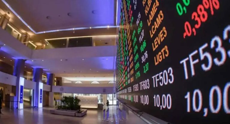 Bolsa cai ao menor nível em três meses com "Tarifaço" dos EUA