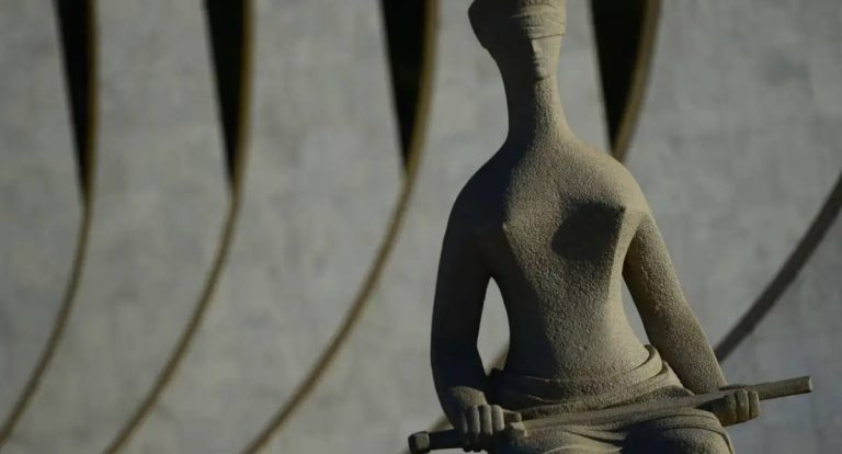Câmara aprova criação de 160 funções Comissionadas para o STF