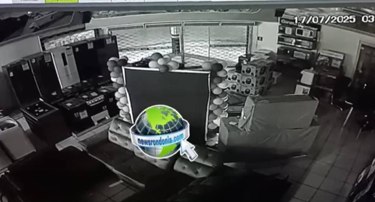 Câmera flagra quadrilha invadindo loja Gazin e furtando TV's em Porto Velho