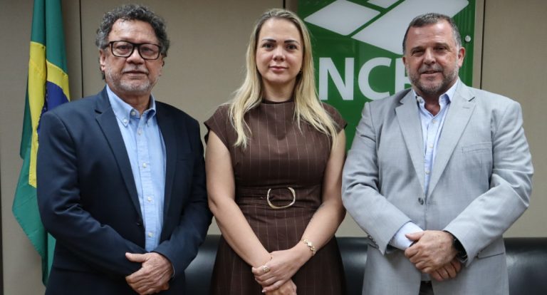 Cláudia de Jesus articula com Incra e MDA para avançar na regularização fundiária em Rondônia