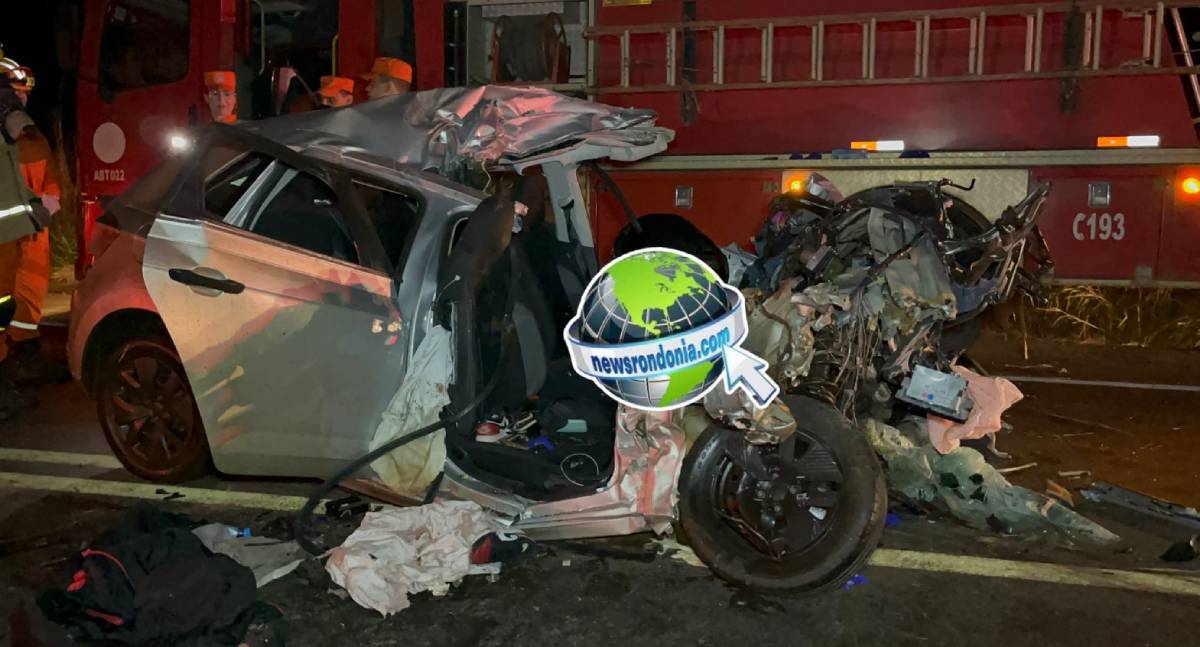 Colisão entre carro e carreta deixa três mortos na BR-364